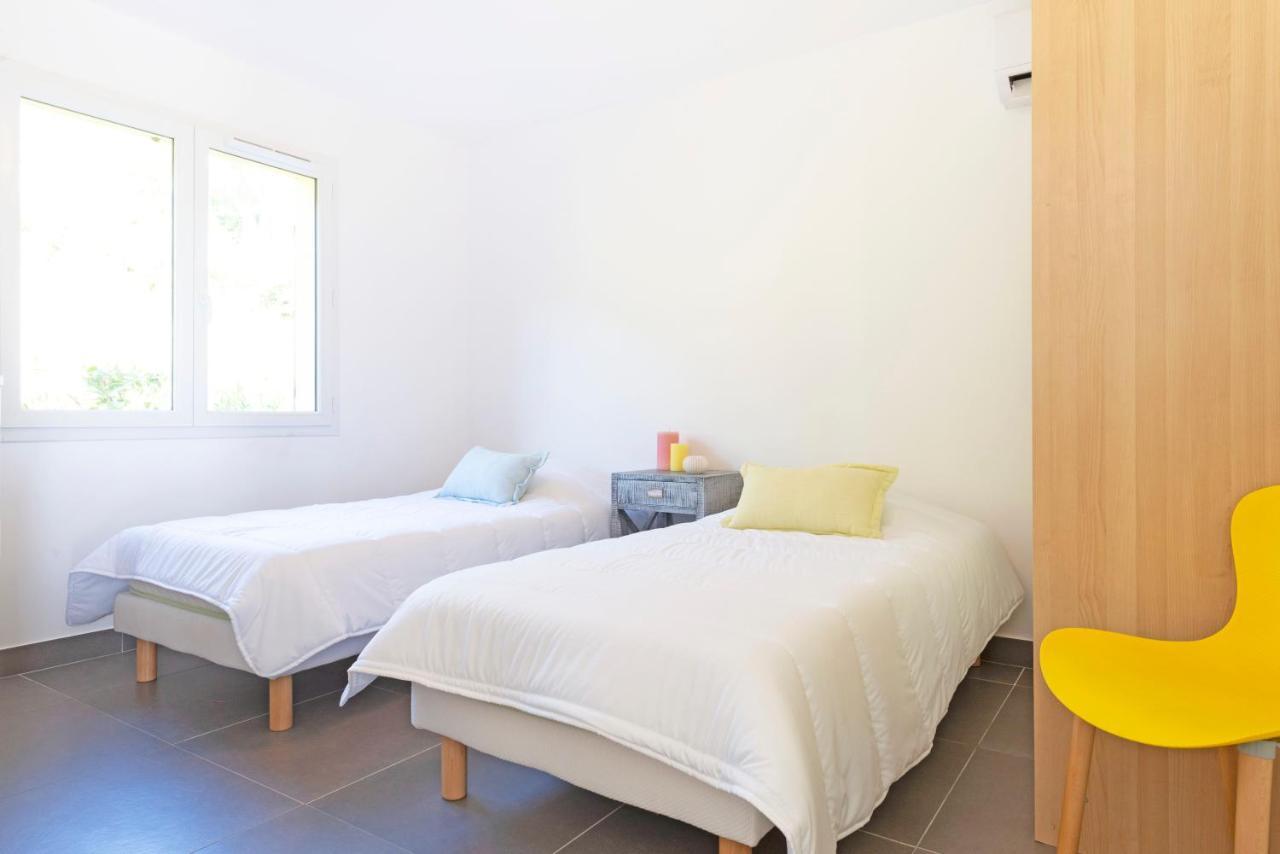 Select'Sohome - La Fossette - Appartement Pour 4 Personnes Avec Terrasse Et Vue Mer ! - Fos-04 Ле-Лаванду Экстерьер фото